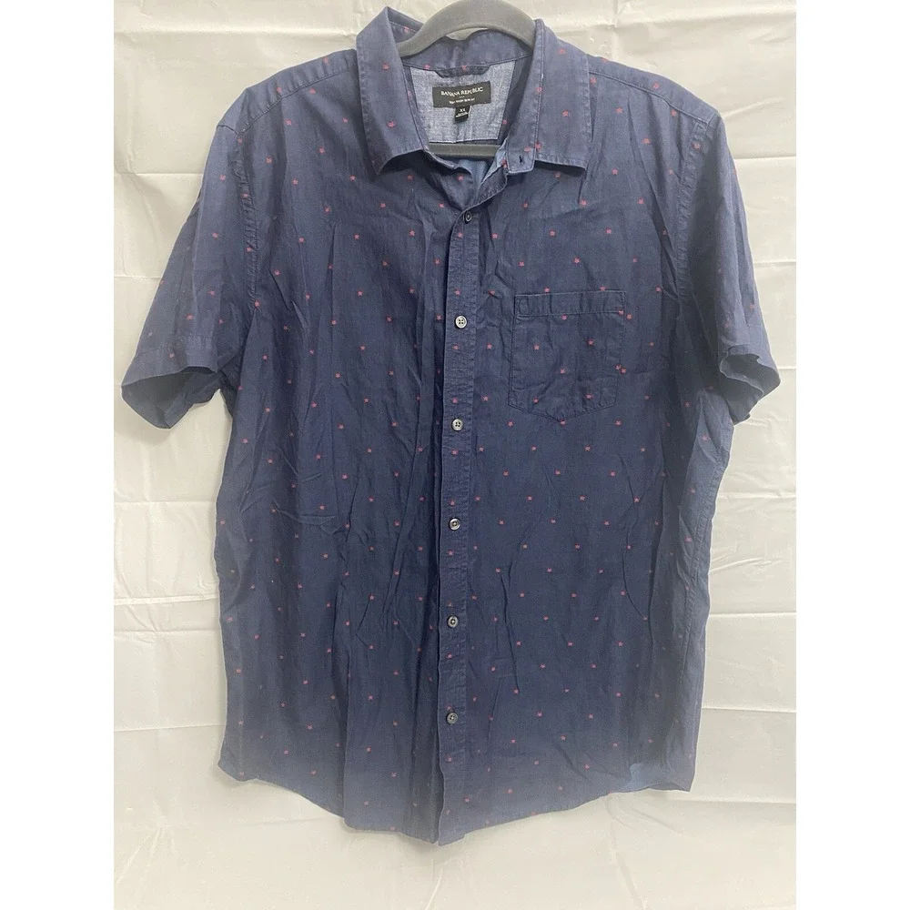 Banana Republic Mens Button Down Short‎ Sleeve Shirt Size XL Navy With Red Stars